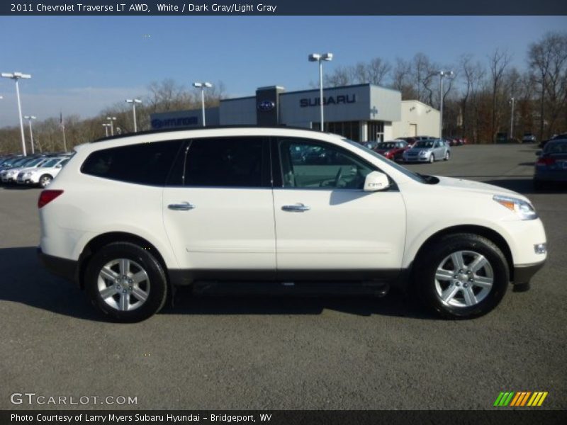 White / Dark Gray/Light Gray 2011 Chevrolet Traverse LT AWD