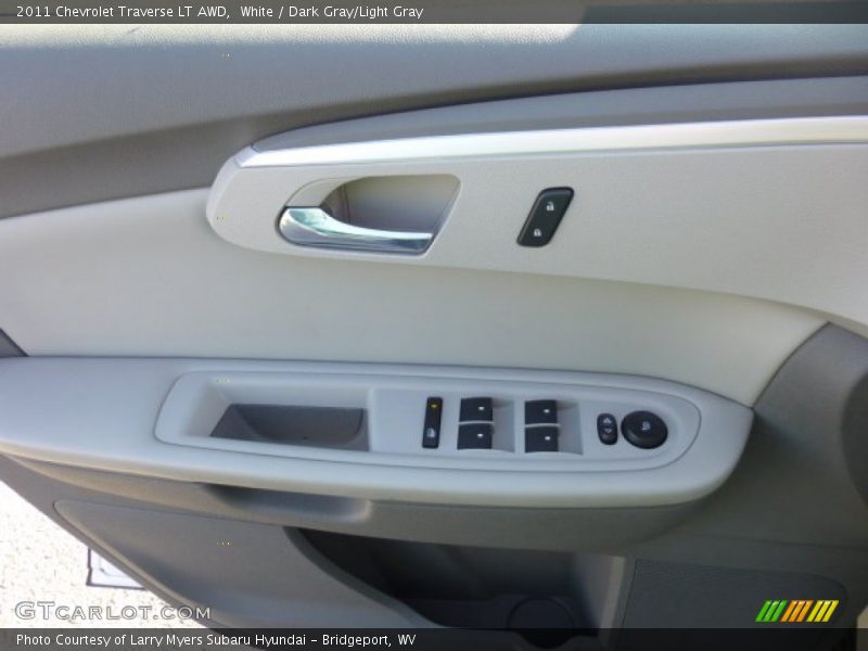 White / Dark Gray/Light Gray 2011 Chevrolet Traverse LT AWD