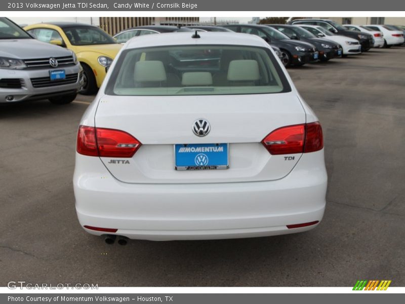 Candy White / Cornsilk Beige 2013 Volkswagen Jetta TDI Sedan