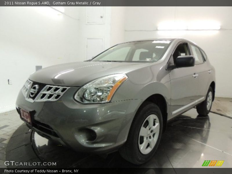 Gotham Gray Metallic / Gray 2011 Nissan Rogue S AWD