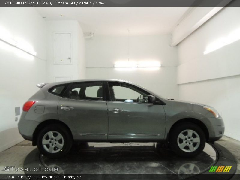 Gotham Gray Metallic / Gray 2011 Nissan Rogue S AWD