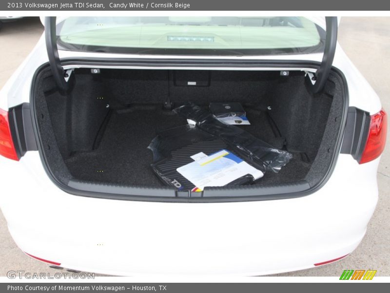 Candy White / Cornsilk Beige 2013 Volkswagen Jetta TDI Sedan