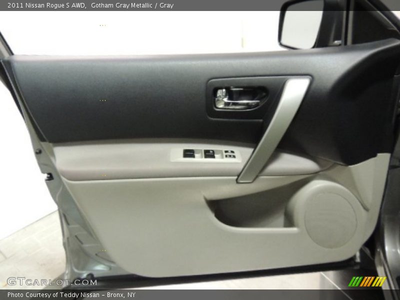 Gotham Gray Metallic / Gray 2011 Nissan Rogue S AWD