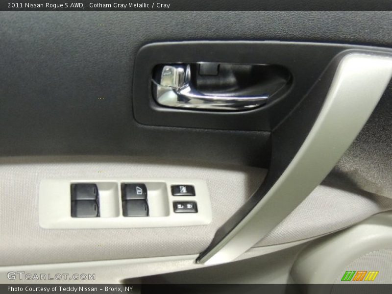 Gotham Gray Metallic / Gray 2011 Nissan Rogue S AWD