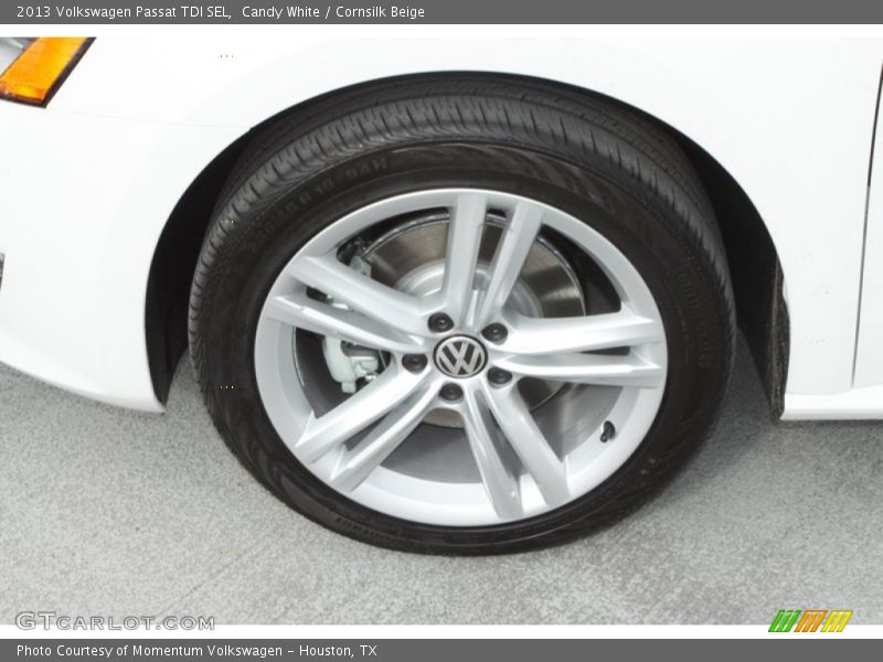 Candy White / Cornsilk Beige 2013 Volkswagen Passat TDI SEL