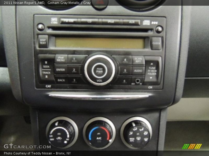 Gotham Gray Metallic / Gray 2011 Nissan Rogue S AWD