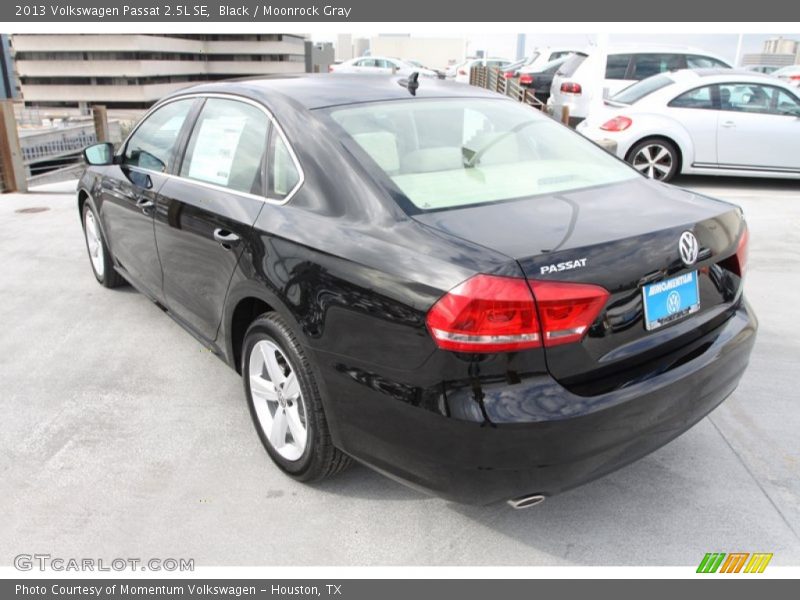 Black / Moonrock Gray 2013 Volkswagen Passat 2.5L SE