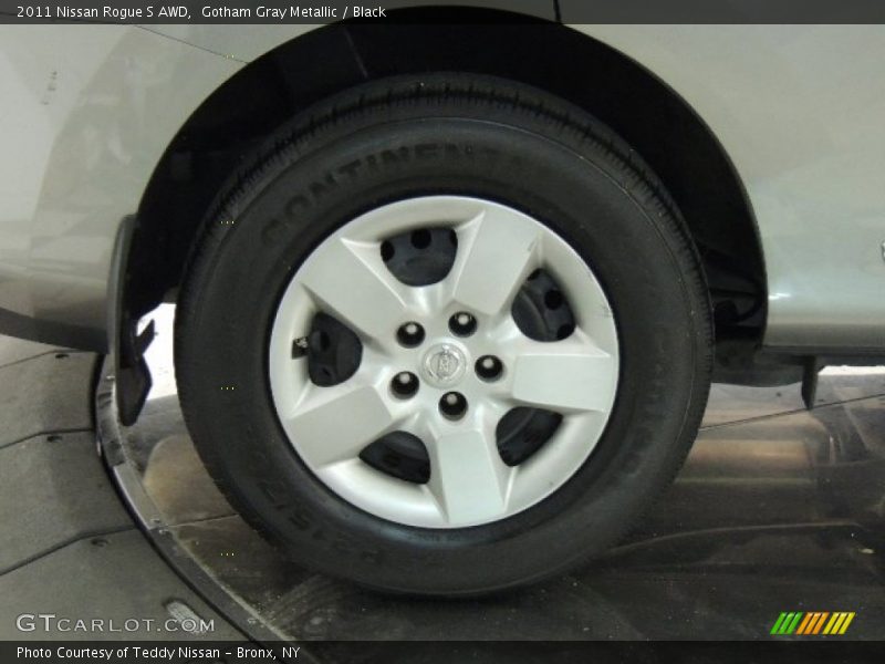 Gotham Gray Metallic / Black 2011 Nissan Rogue S AWD