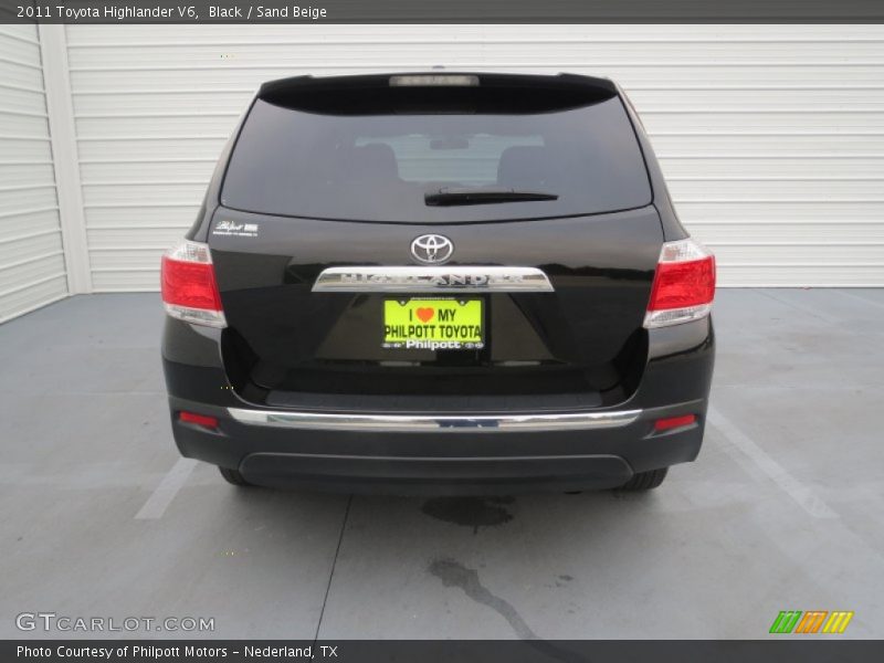 Black / Sand Beige 2011 Toyota Highlander V6