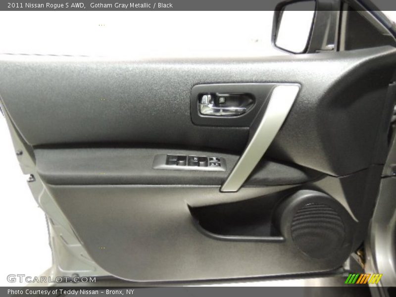 Gotham Gray Metallic / Black 2011 Nissan Rogue S AWD