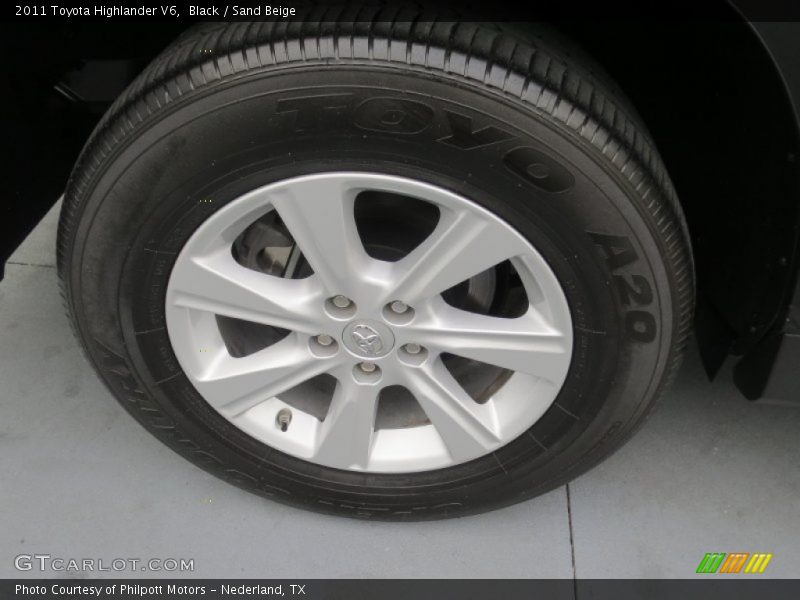 Black / Sand Beige 2011 Toyota Highlander V6