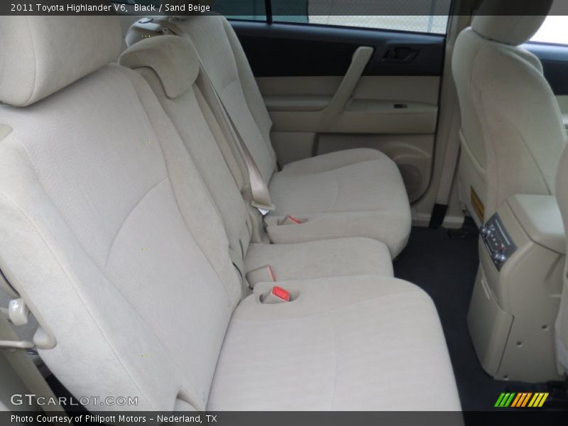Black / Sand Beige 2011 Toyota Highlander V6