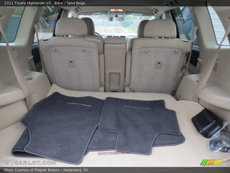 Black / Sand Beige 2011 Toyota Highlander V6