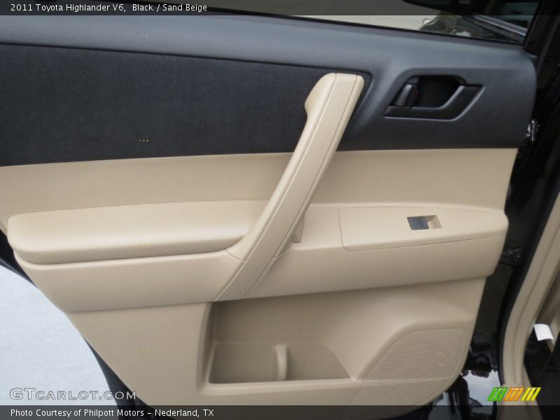 Black / Sand Beige 2011 Toyota Highlander V6