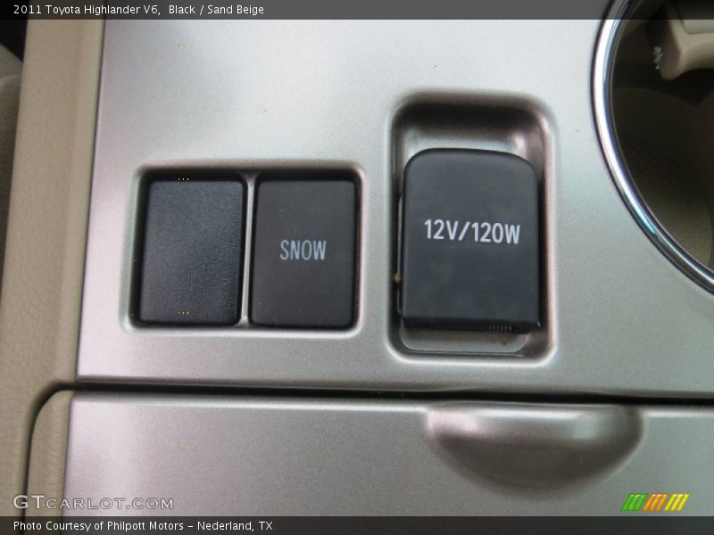 Black / Sand Beige 2011 Toyota Highlander V6