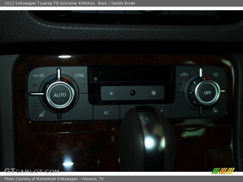 Black / Saddle Brown 2012 Volkswagen Touareg TDI Executive 4XMotion