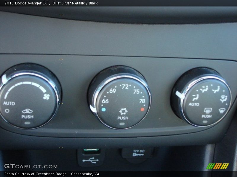 Billet Silver Metallic / Black 2013 Dodge Avenger SXT