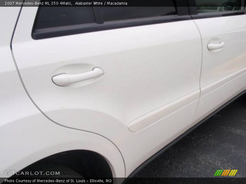 Alabaster White / Macadamia 2007 Mercedes-Benz ML 350 4Matic