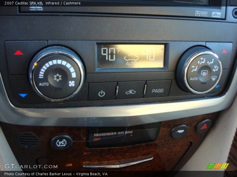 Controls of 2007 SRX V8