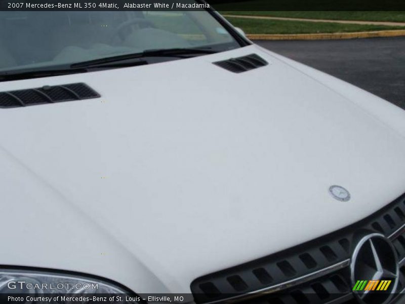 Alabaster White / Macadamia 2007 Mercedes-Benz ML 350 4Matic
