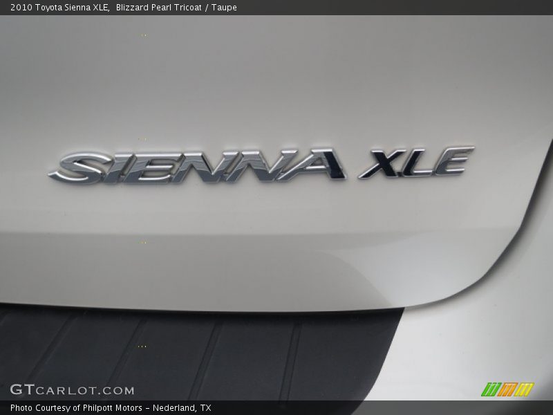 Blizzard Pearl Tricoat / Taupe 2010 Toyota Sienna XLE