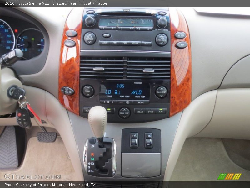 Blizzard Pearl Tricoat / Taupe 2010 Toyota Sienna XLE
