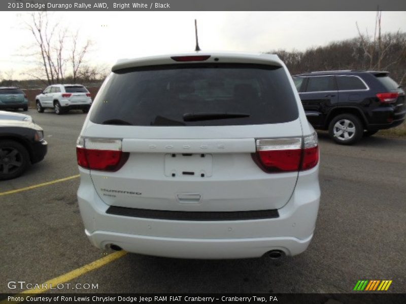 Bright White / Black 2013 Dodge Durango Rallye AWD