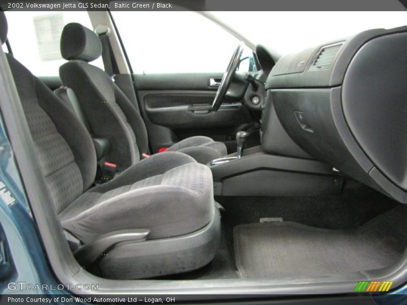 Baltic Green / Black 2002 Volkswagen Jetta GLS Sedan