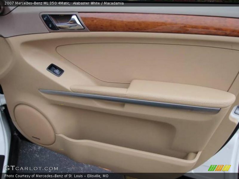 Alabaster White / Macadamia 2007 Mercedes-Benz ML 350 4Matic