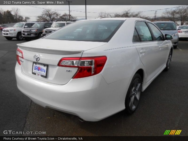 Super White / Black 2012 Toyota Camry SE