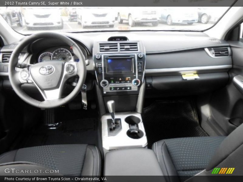 Super White / Black 2012 Toyota Camry SE