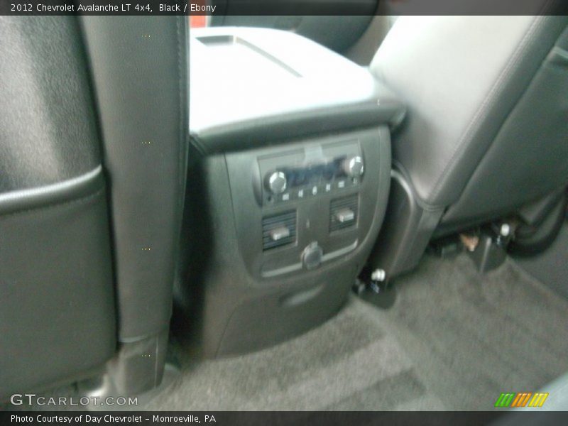 Black / Ebony 2012 Chevrolet Avalanche LT 4x4