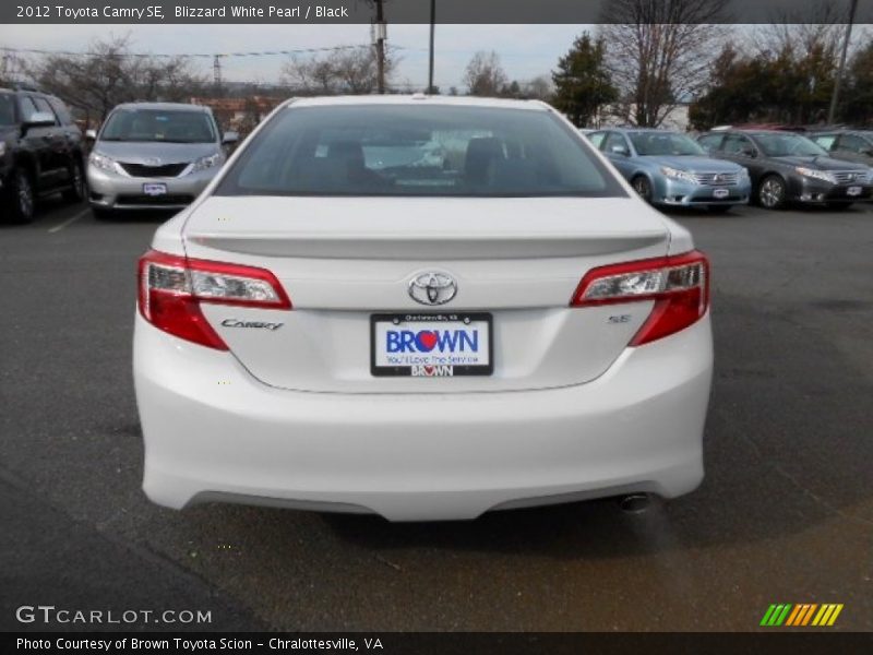 Blizzard White Pearl / Black 2012 Toyota Camry SE