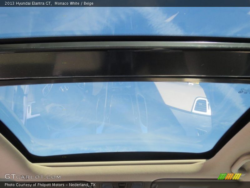 Sunroof of 2013 Elantra GT