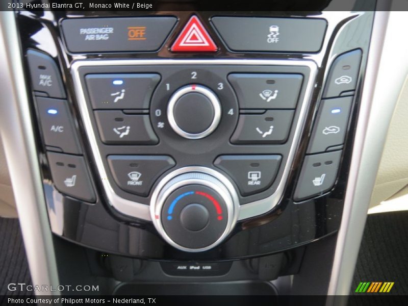 Controls of 2013 Elantra GT