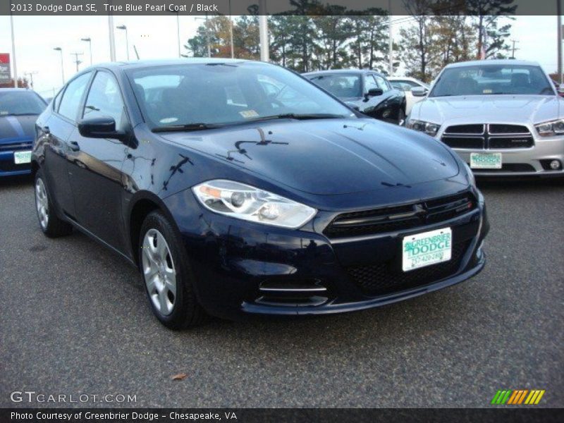 True Blue Pearl Coat / Black 2013 Dodge Dart SE