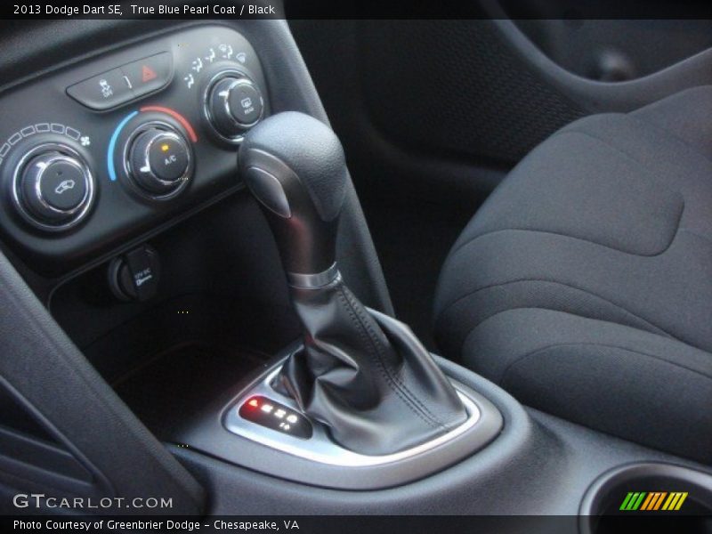 True Blue Pearl Coat / Black 2013 Dodge Dart SE