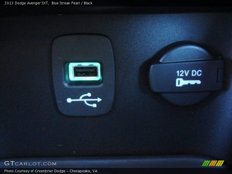 Blue Streak Pearl / Black 2013 Dodge Avenger SXT