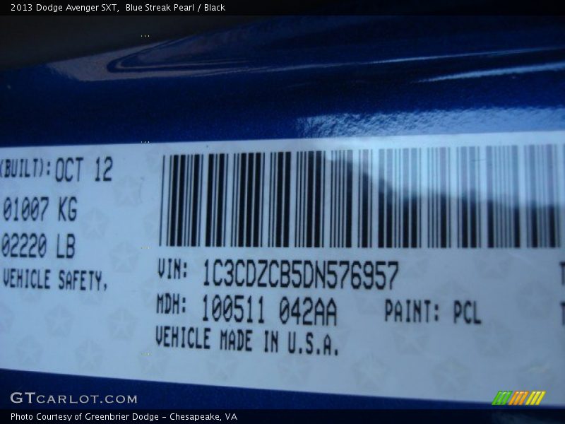 Blue Streak Pearl / Black 2013 Dodge Avenger SXT