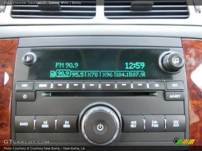 Summit White / Ebony 2011 Chevrolet Suburban LT