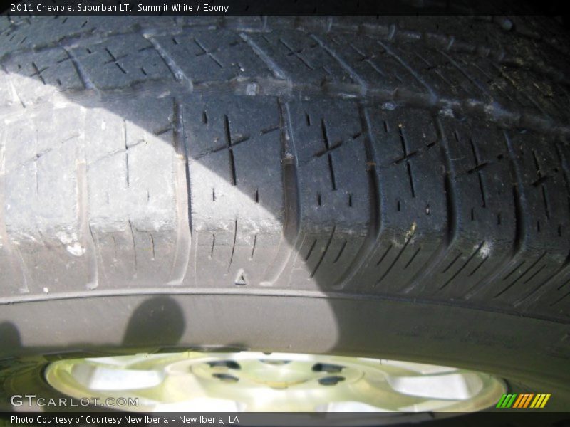 Summit White / Ebony 2011 Chevrolet Suburban LT