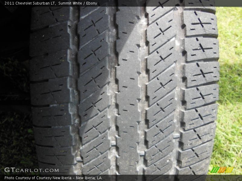 Summit White / Ebony 2011 Chevrolet Suburban LT