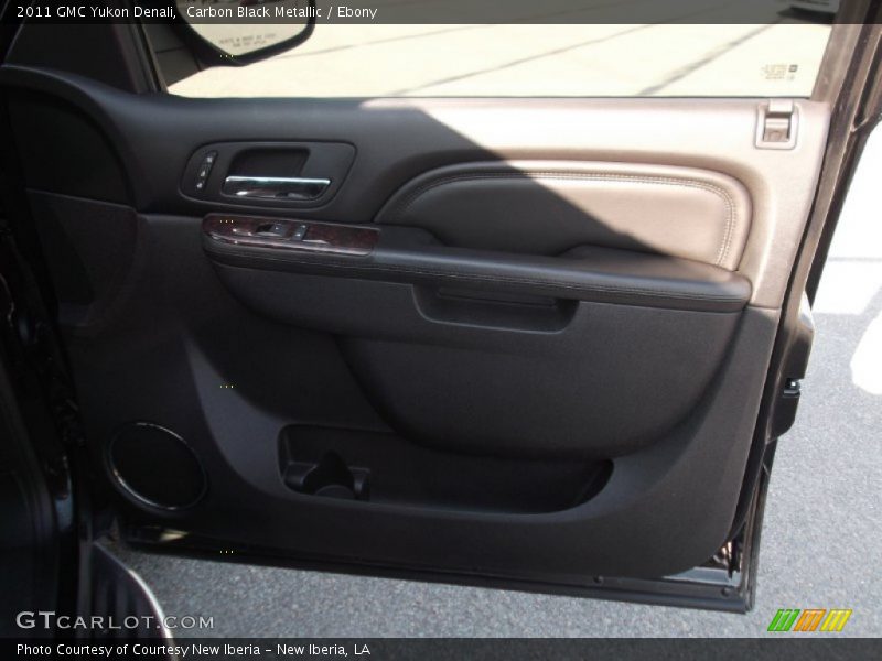 Carbon Black Metallic / Ebony 2011 GMC Yukon Denali