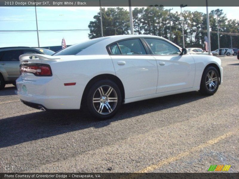 Bright White / Black 2013 Dodge Charger SXT