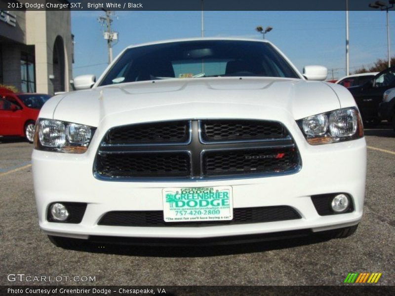 Bright White / Black 2013 Dodge Charger SXT