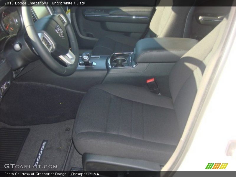 Bright White / Black 2013 Dodge Charger SXT