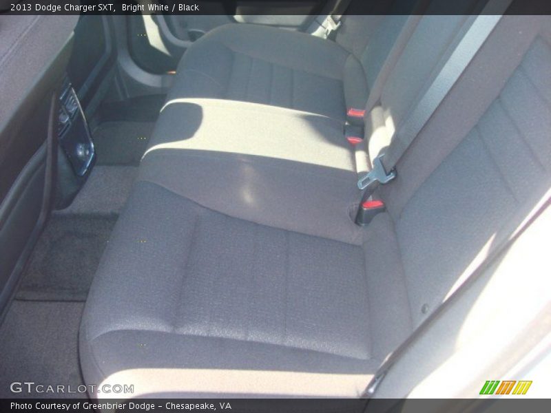 Bright White / Black 2013 Dodge Charger SXT