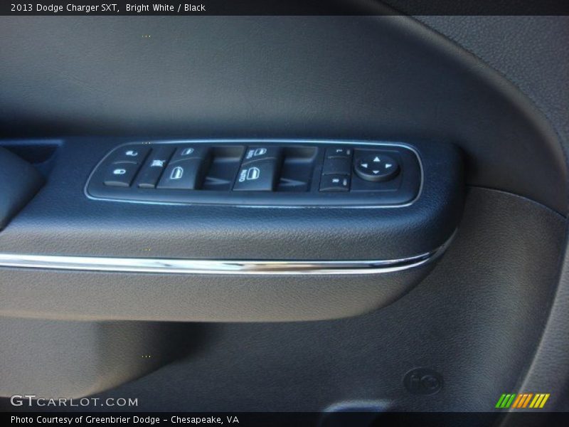 Bright White / Black 2013 Dodge Charger SXT