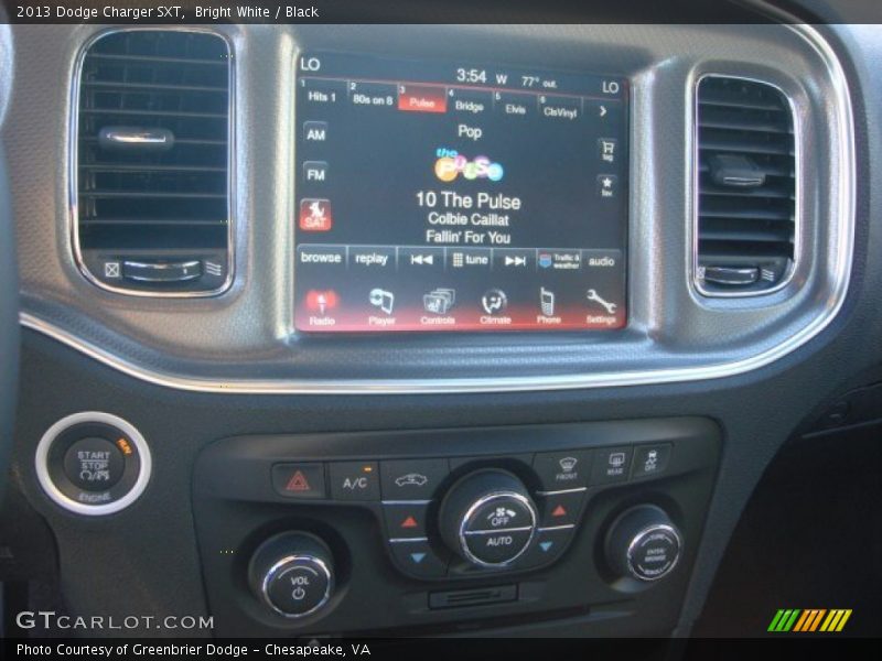 Bright White / Black 2013 Dodge Charger SXT