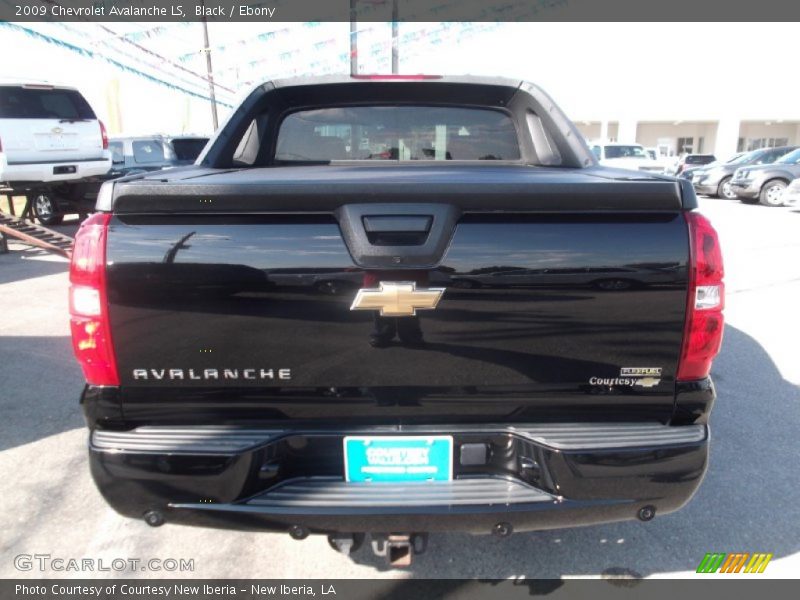 Black / Ebony 2009 Chevrolet Avalanche LS